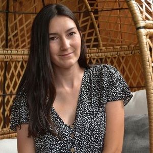 Meet your Posher, Amély